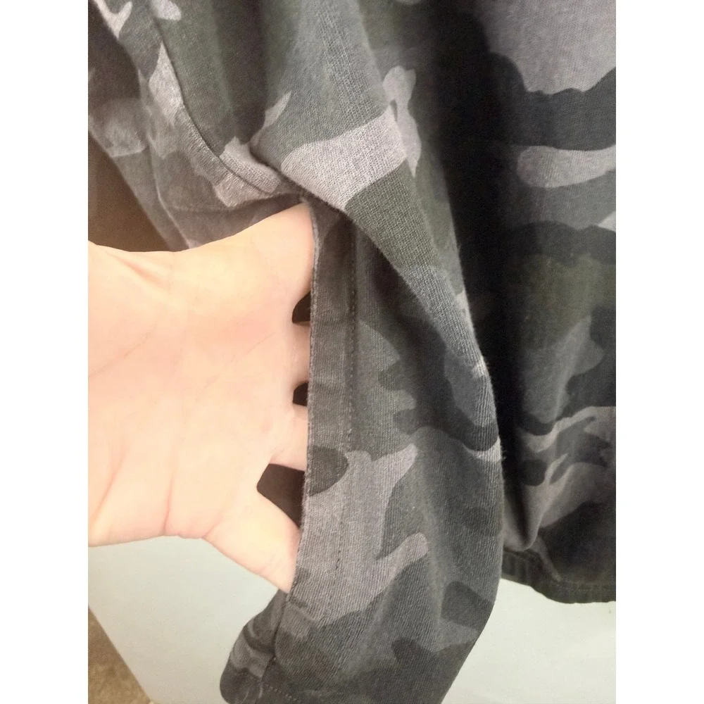 American Eagle Camo Hoodie Long Sleeve Pullover Pockets Boys M Fall Winter Comfy